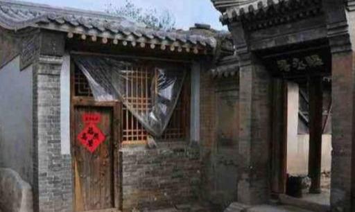 厢房是什么意思，东西厢房不住人”啥意思