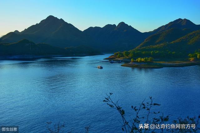 水库钓大鱼技巧，让手竿在湖库也能上大鱼