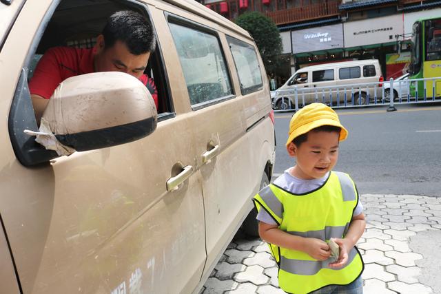 幼儿园跳蚤市场活动方案，幼儿园跳蚤市场活动方案邀请函（京太阳幼儿园大班社会实践活动——跳蚤市场）