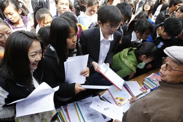 西南政法大學錄取最低分數線_西南政法大學錄取分數線20_2023年西南政法大學錄取分數線(2023-2024各專業最低錄取分數線)