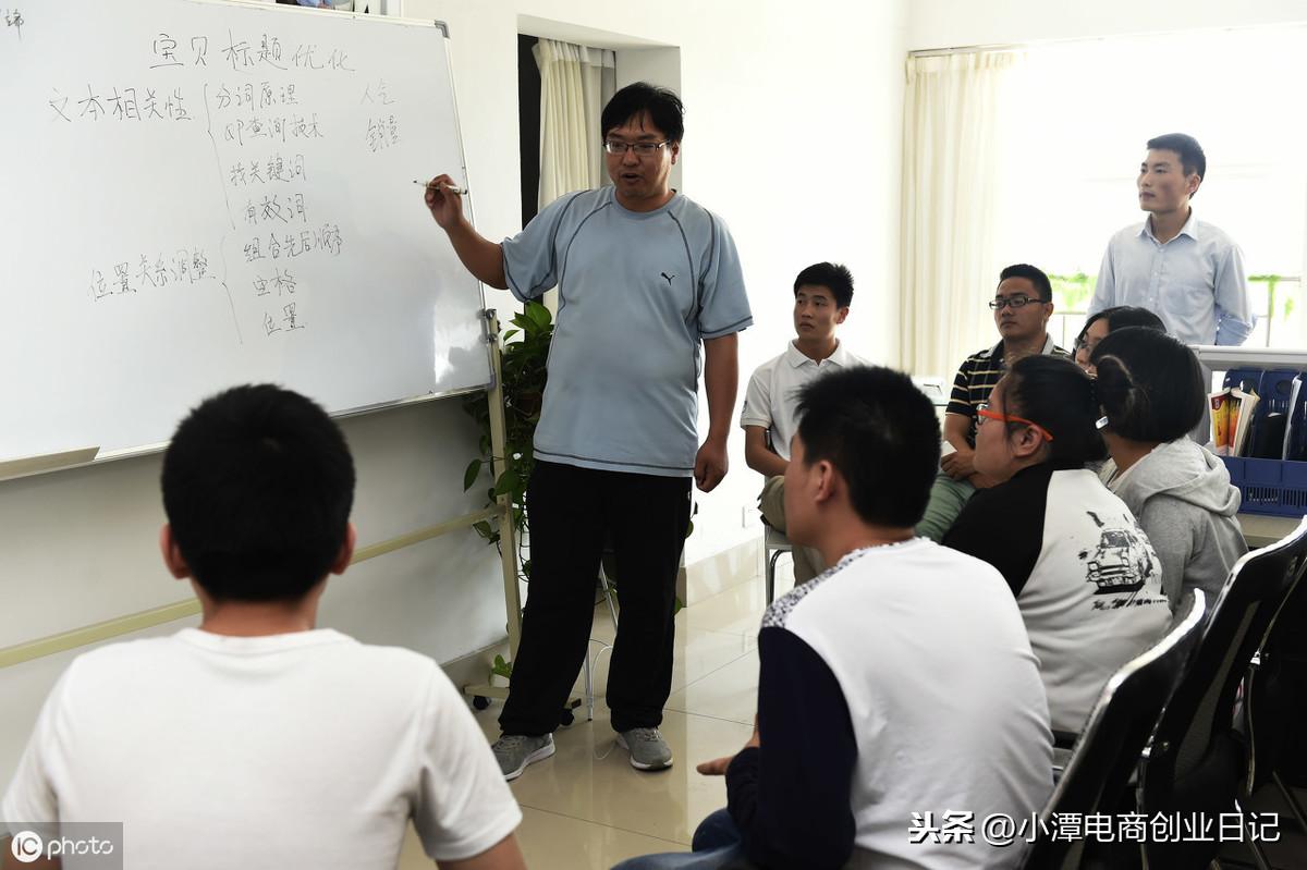 时尚男装网店代理(男装品牌加盟店大全)
