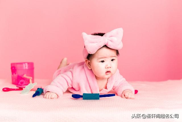 女生的名字应该起什么好，女生的名字一般起什么好（有韵味、优美、雅致的女宝宝名字大全）