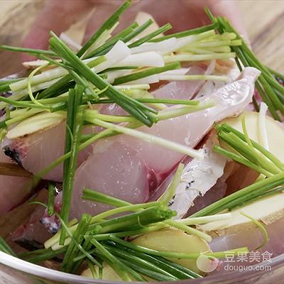 上海熏鱼酱汁配方，上海熏鱼的做法和配方（上海熏鱼，美食台）