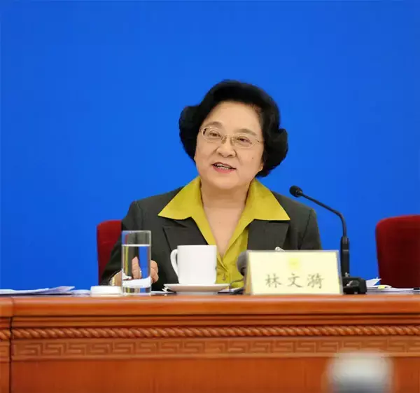 民盟盟员是什么意思，加入民盟有什么好处和坏处（如何才能加入民主党派）