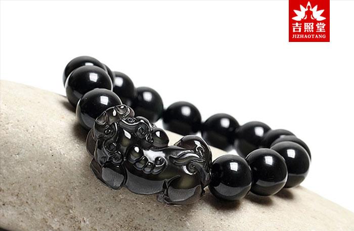 貔貅手串的戴法讲究，貔貅手链的正确佩戴方法（貔貅黑曜石手链戴法）