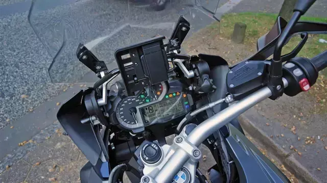 gs1200(宝马水鸟摩旅视频)