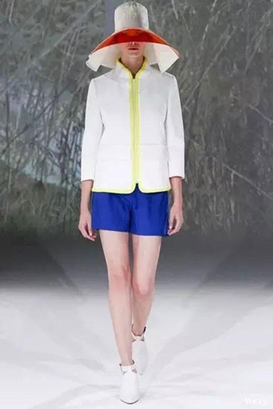 prada属于什么档次，prada属于什么档次的牌子（这34个服饰品牌正热）