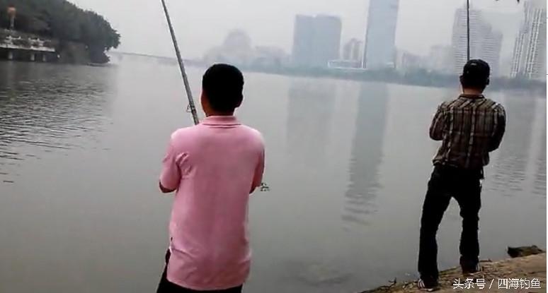 鱼线怎么绑在鱼竿上视频教程，鱼线怎样绑在鱼竿上（鱼线绑上三角钩不挂饵）