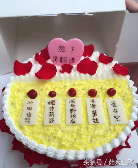 踩狗屎是什么征兆，做梦梦到踩狗屎是什么征兆（有时候踩到狗屎了）