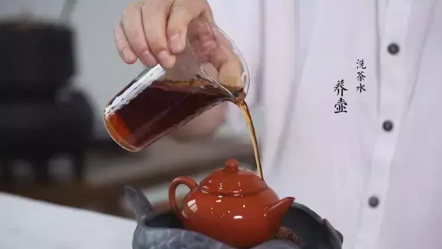 黑茶怎么喝才正确方法，黑茶正确的喝法（老黑茶的正确泡法）