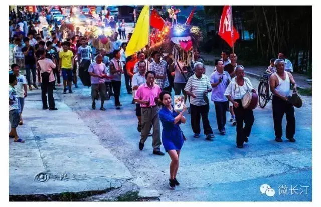 大型民间传统活动纪念闽王王审知 珨瑚公王，公太（“长汀十大经典民俗活动”投票评选开始啦）