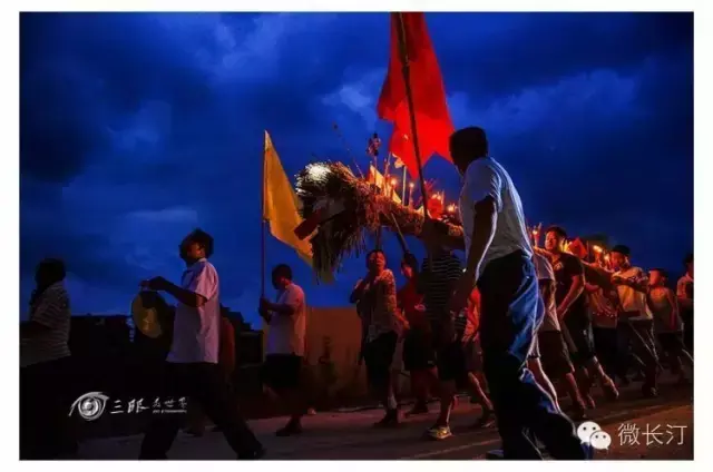 大型民间传统活动纪念闽王王审知 珨瑚公王，公太（“长汀十大经典民俗活动”投票评选开始啦）