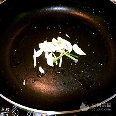 韭黄炒蛋最正宗的做法，韭黄炒鸡蛋的做法