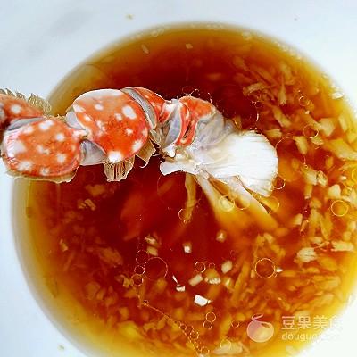 梭子蟹蒸法，梭子蟹蒸法步骤如下（清蒸梭子蟹#宴客拿手菜#）
