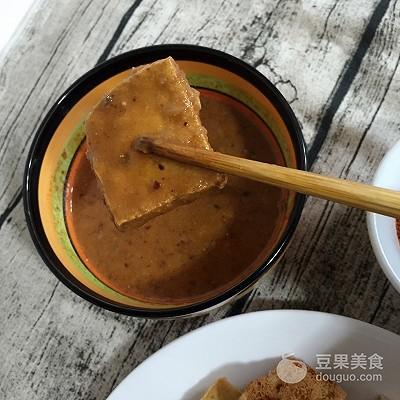 河南臭豆腐的腌制方法，20分钟快速自制臭豆腐