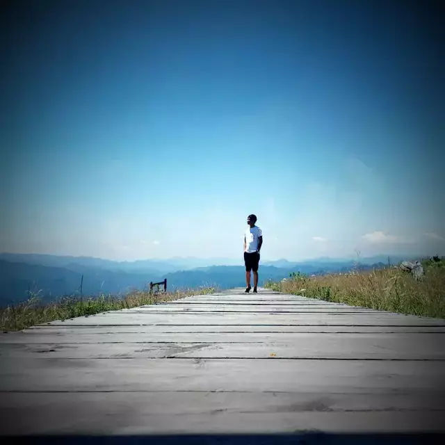 廿四岁是多少岁，廿一岁是多少岁（生日快乐，24岁，意味着什么）