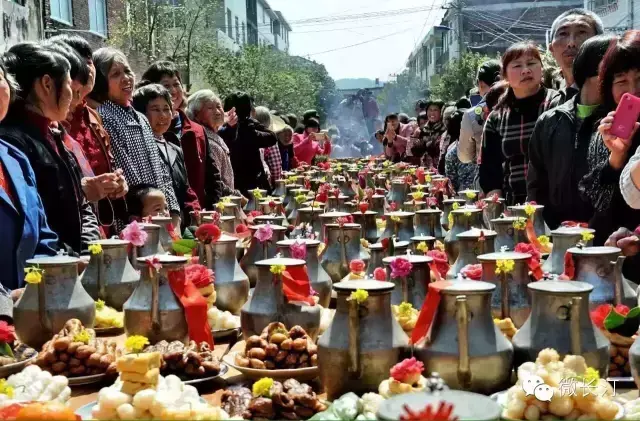 大型民间传统活动纪念闽王王审知 珨瑚公王，公太（“长汀十大经典民俗活动”投票评选开始啦）