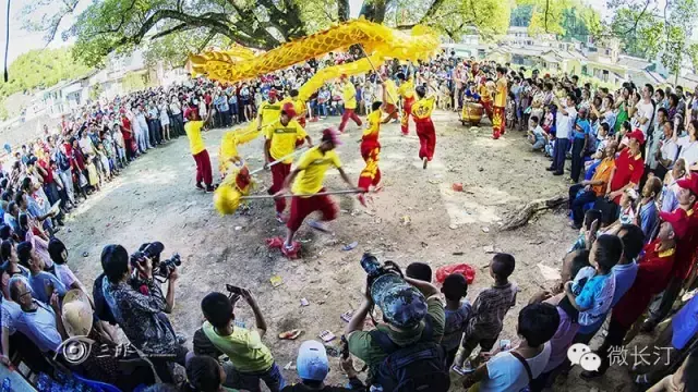 大型民间传统活动纪念闽王王审知 珨瑚公王，公太（“长汀十大经典民俗活动”投票评选开始啦）