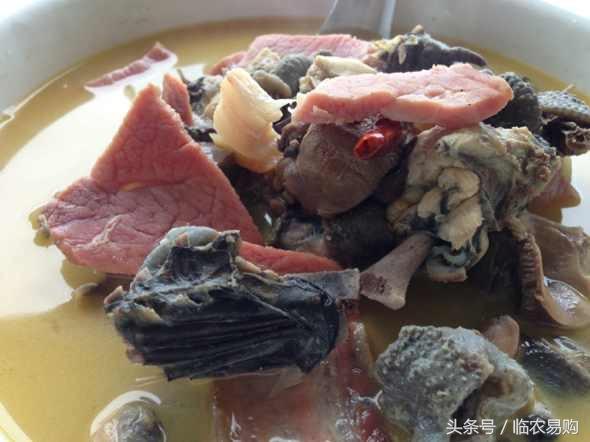 爆炒山地鸡怎么做，爆炒本地鸡的做法（云南临沧特色菜火腿木瓜鸡的做法）