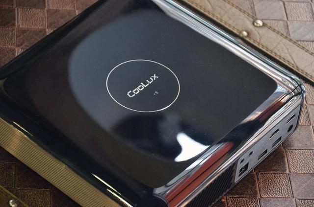 飞利浦电视怎么投屏，飞利浦电视机如何投屏（这几款投影仪轻松打造家庭式电影院）