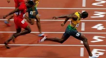 步幅怎么算，什么叫步幅（如何找到最适合自己的步频和步幅）