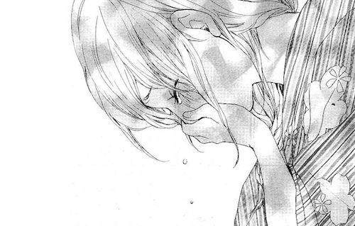 女朋友哭了怎么办，女朋友在街上哭闹应该怎么办（当女朋友在你面前哭）