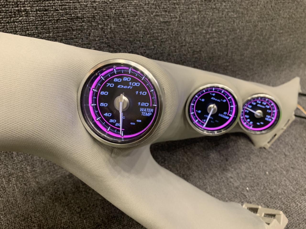 赛车三联表c2款defi粉光和蓝光改车必备首选