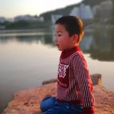 光明之琼头像