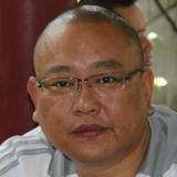 何崑头像