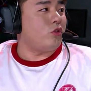 头条问答 杨魏玲花唱功怎么样 就是凤凰传奇里那个女生 38个回答