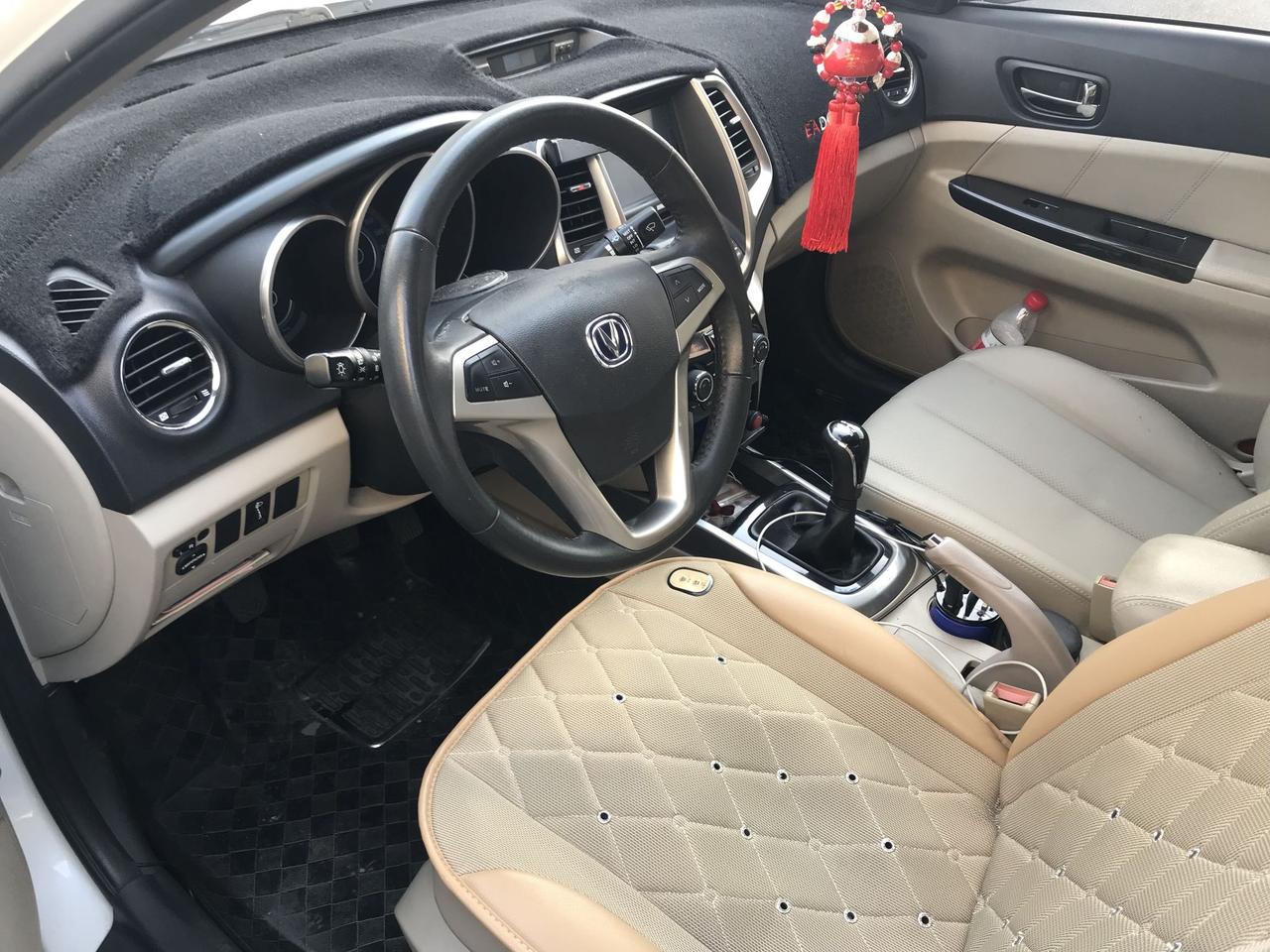 13款长安逸动内饰大家看看怎么样