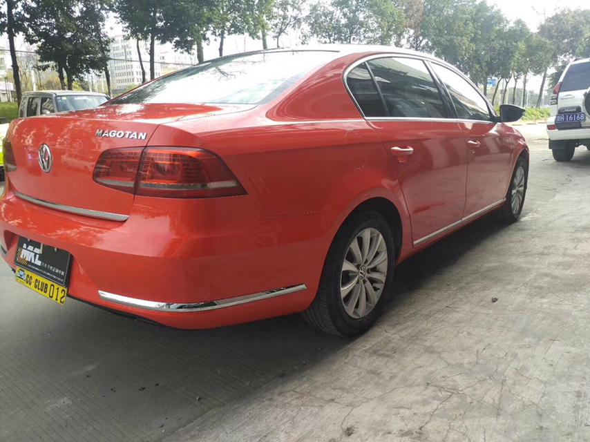 大众迈腾改色贴膜亮光大红完工