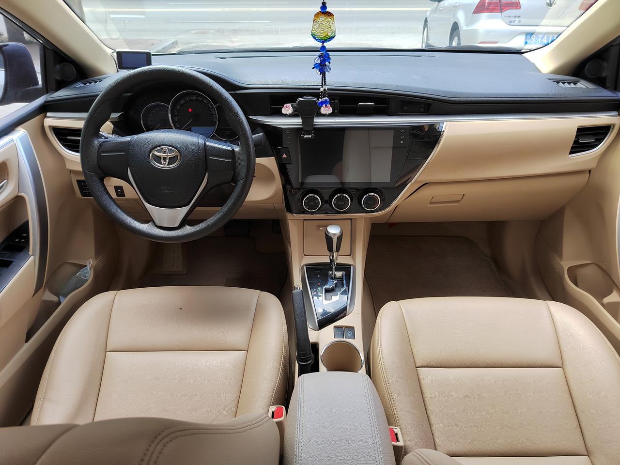 丰田卡罗拉12t17年私家一手车整洁漂亮