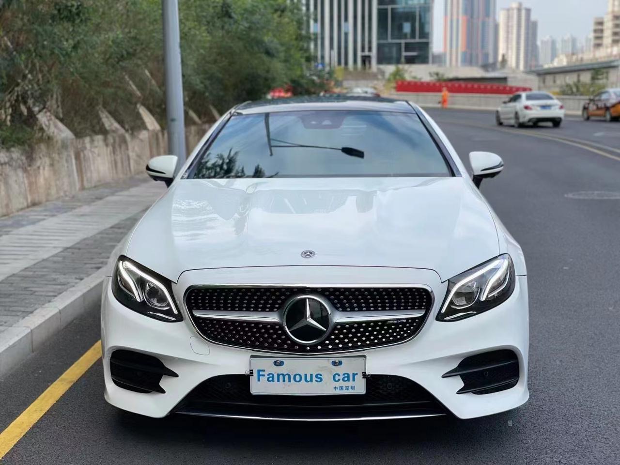 奔驰e300两门轿跑 2018年5月上牌 4w多公里2.