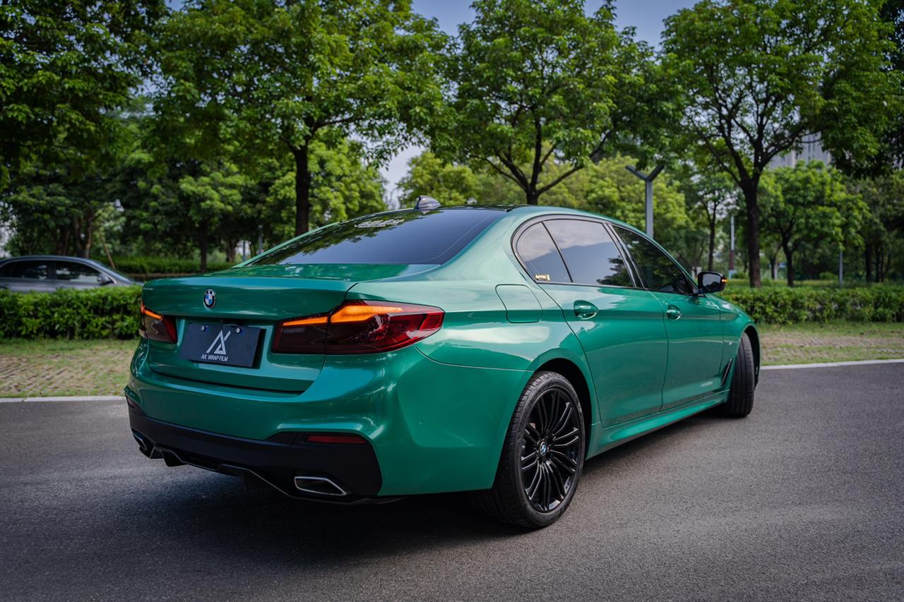 宝马5系改色曼岛绿