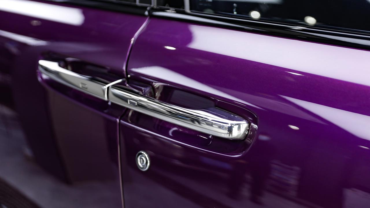 暮光紫色劳斯莱斯库里南威固隐形车衣v10施工