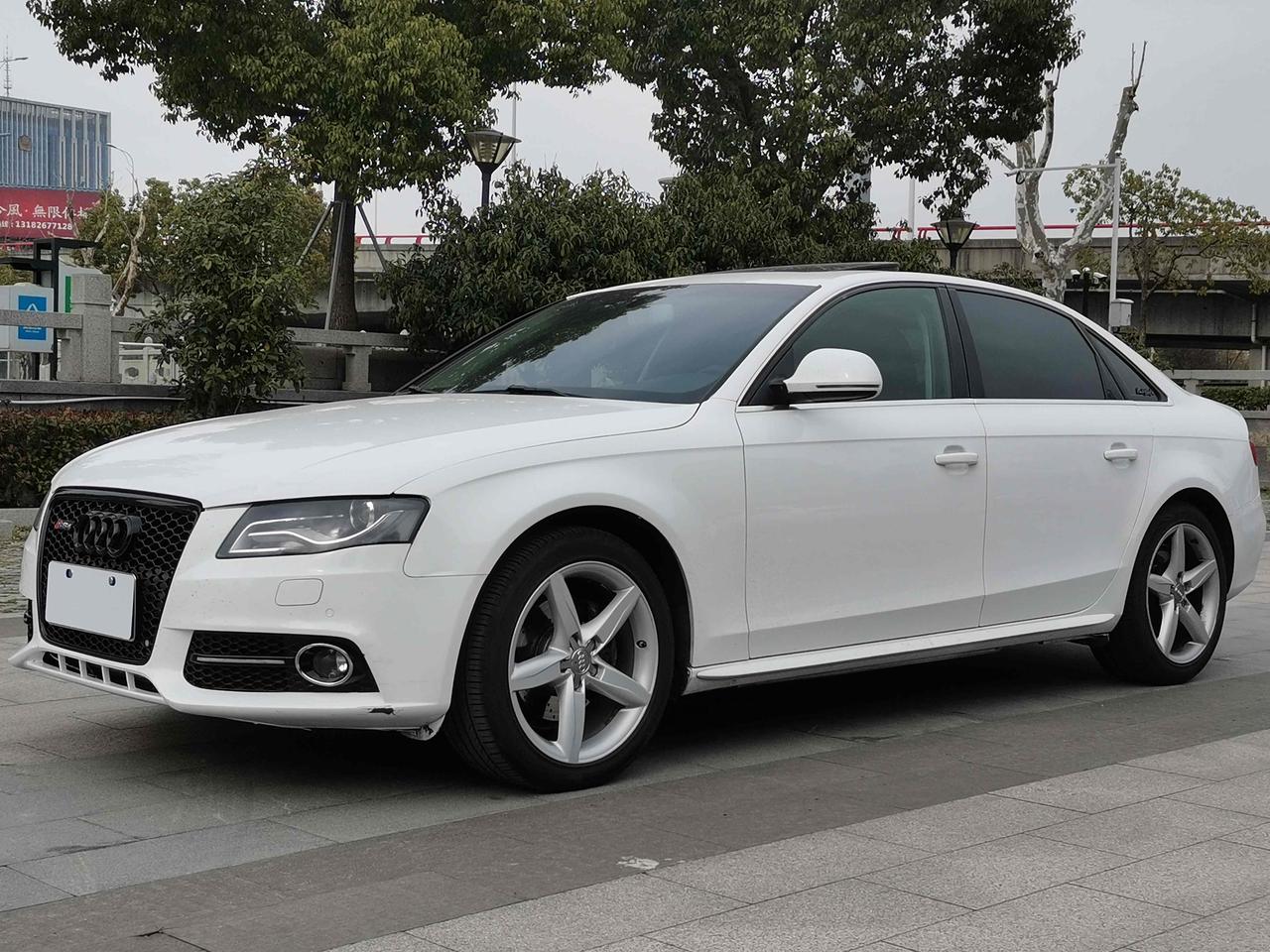 奥迪a4l2012款20tfsi