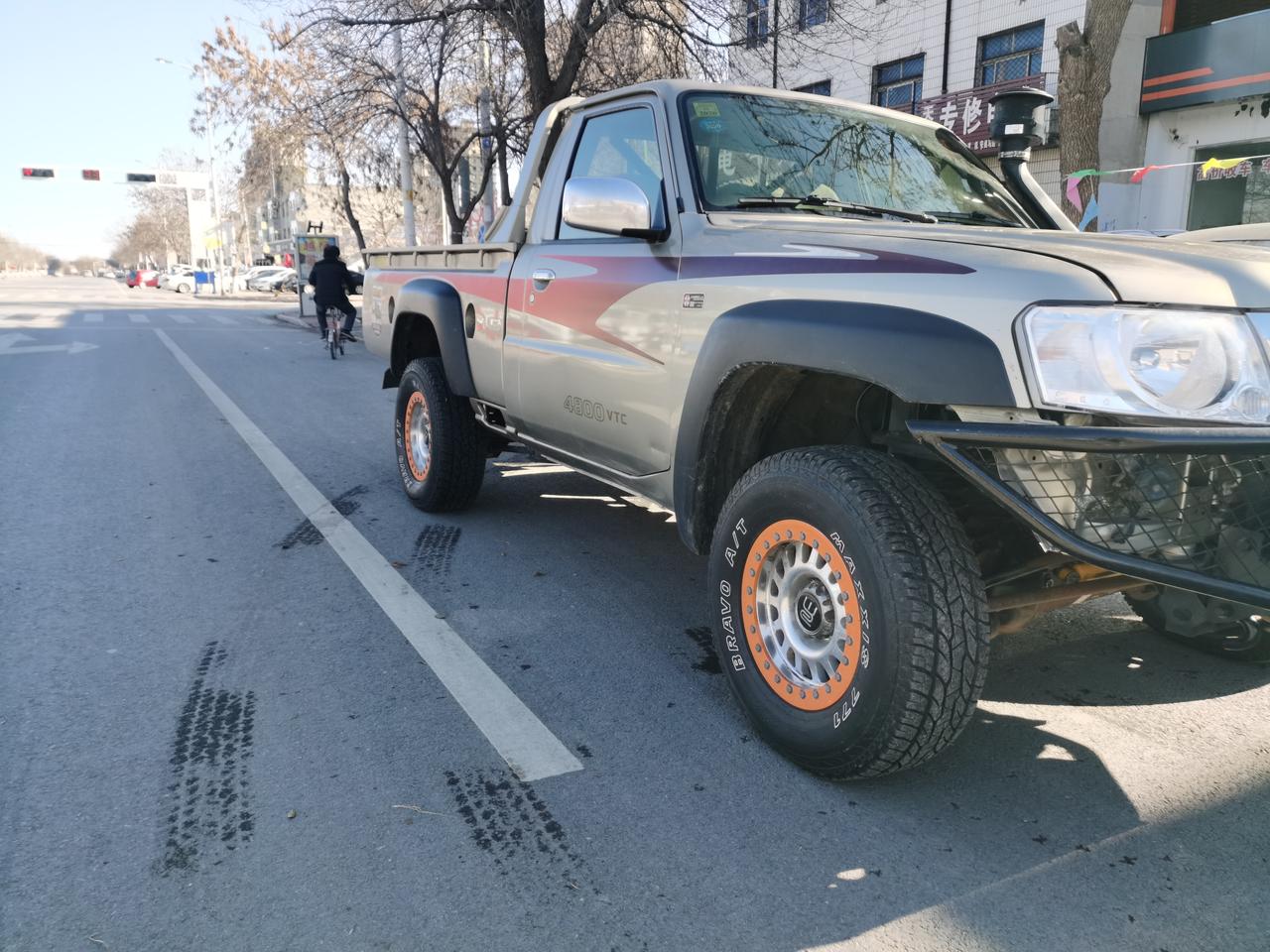 14年途乐y61皮卡4800排量