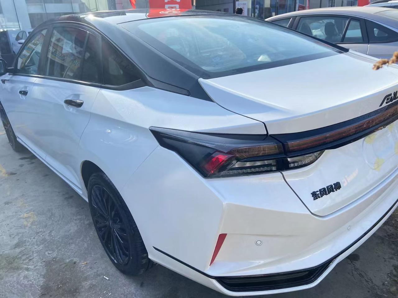 东风风神奕炫max,白黑套色,只有一辆,先到先提_奕炫max车友圈_懂车帝