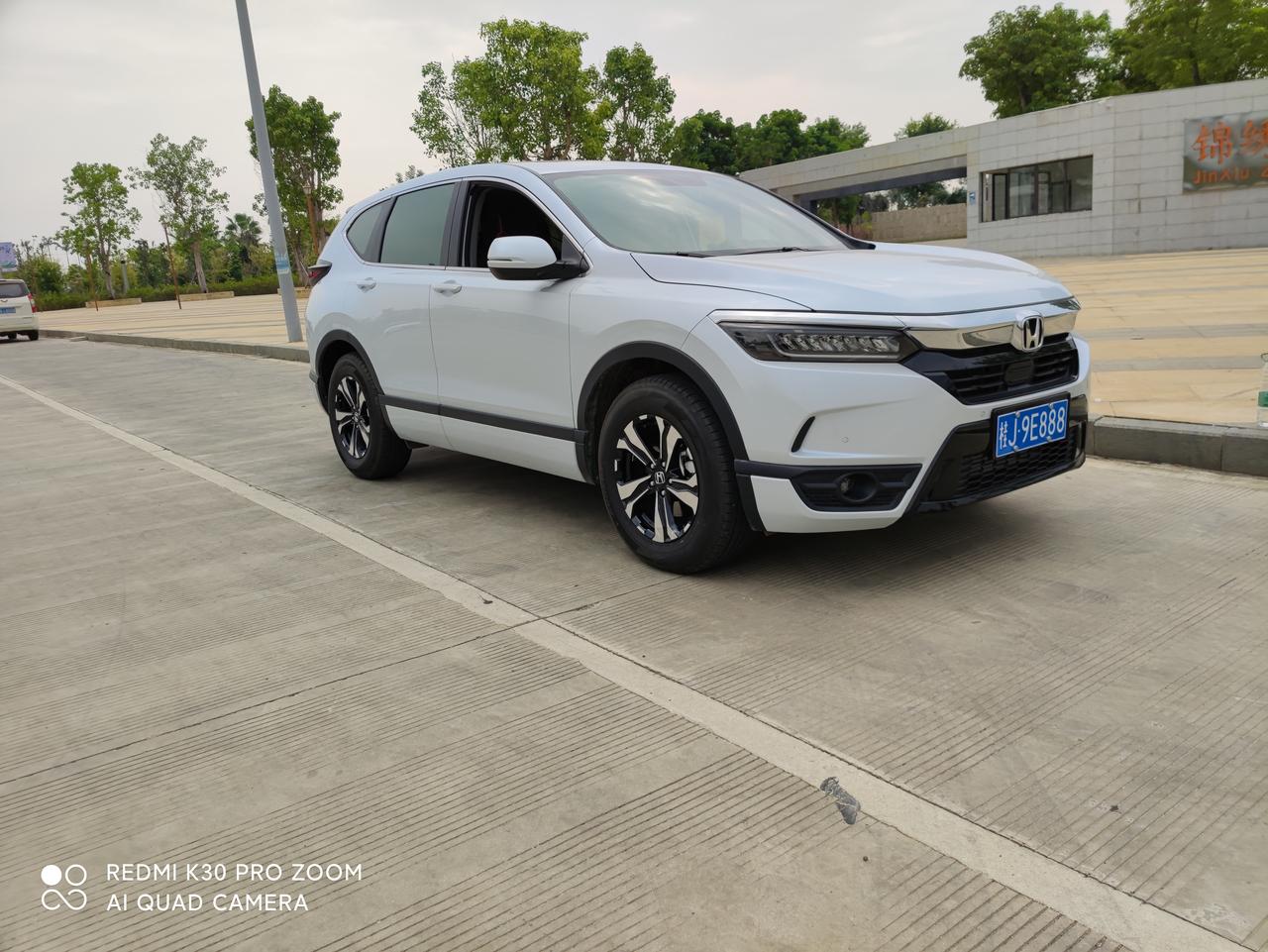 作者提到的车系:询底价山西晋皓社车友群皓影车主·车龄1年格陵兰白挺