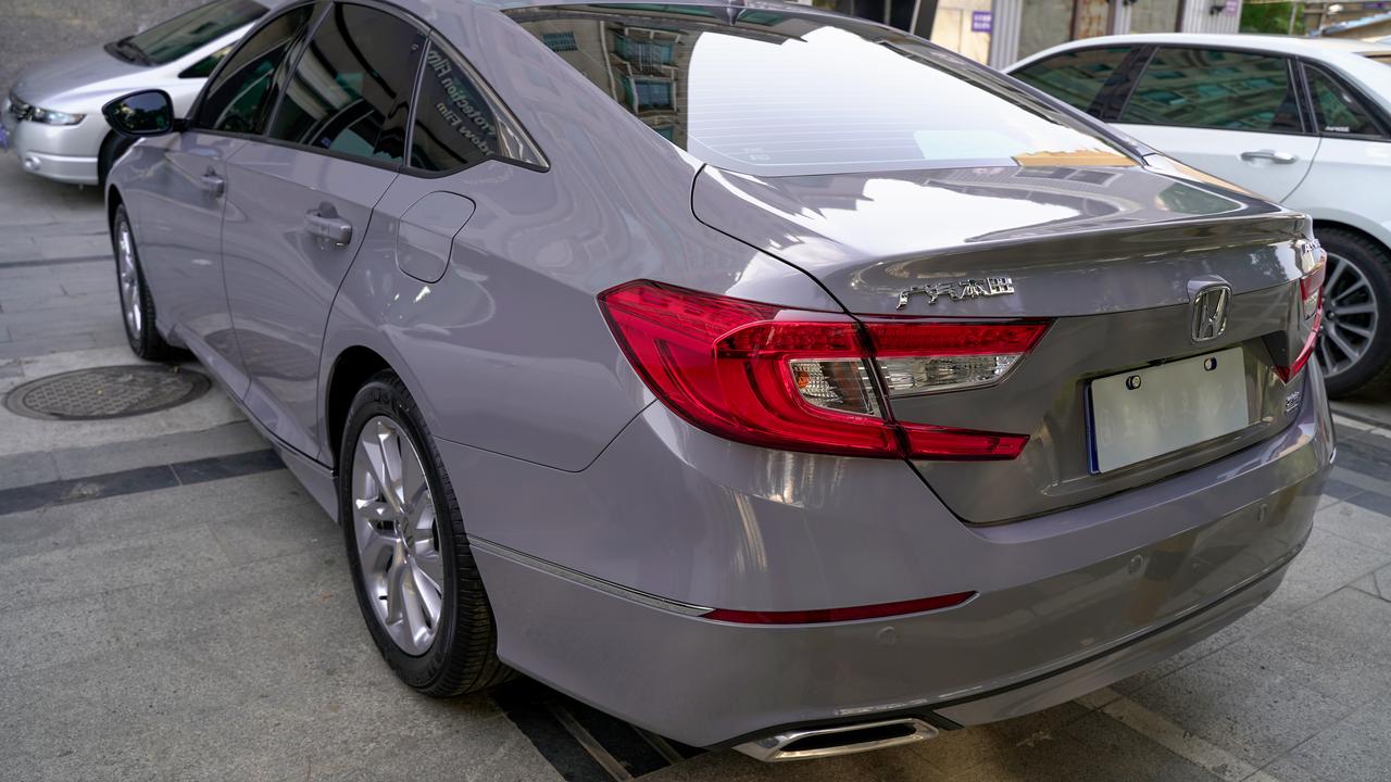 本田雅阁纳多灰汽车改色膜