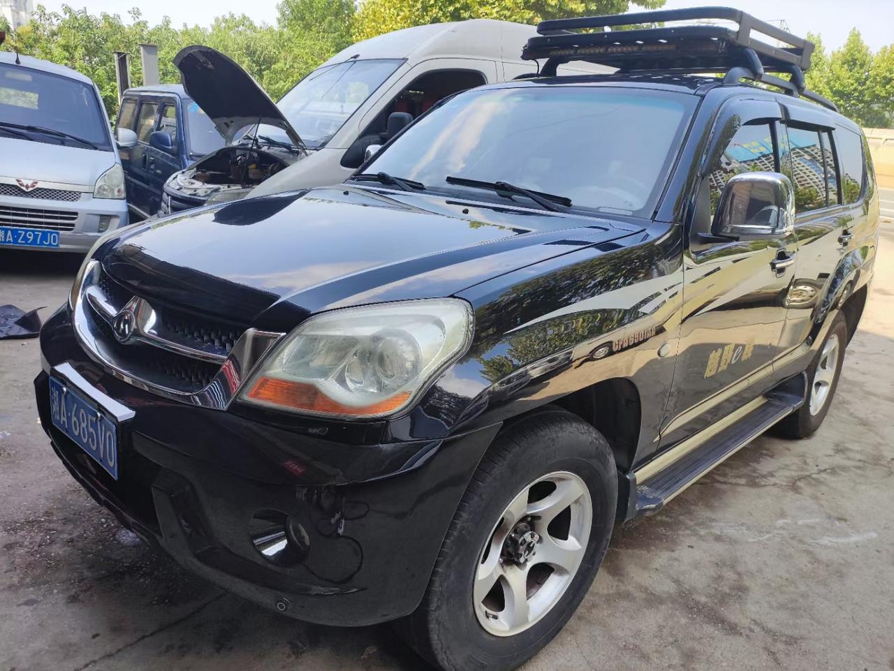 13年猎豹越野车