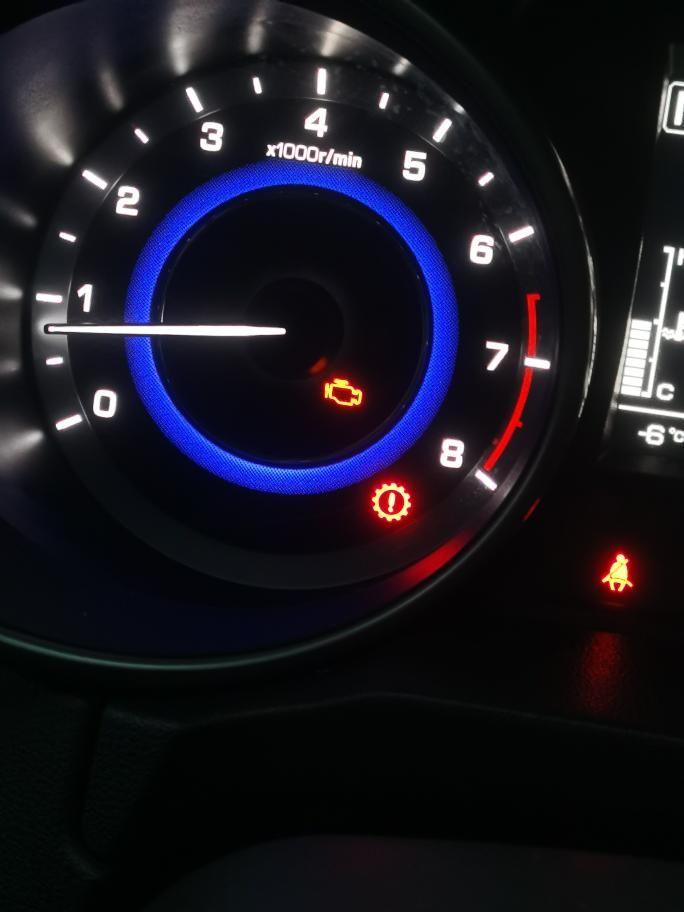 大神们,这个故障灯亮了严重吗_长安欧尚科赛5车友圈_懂车帝