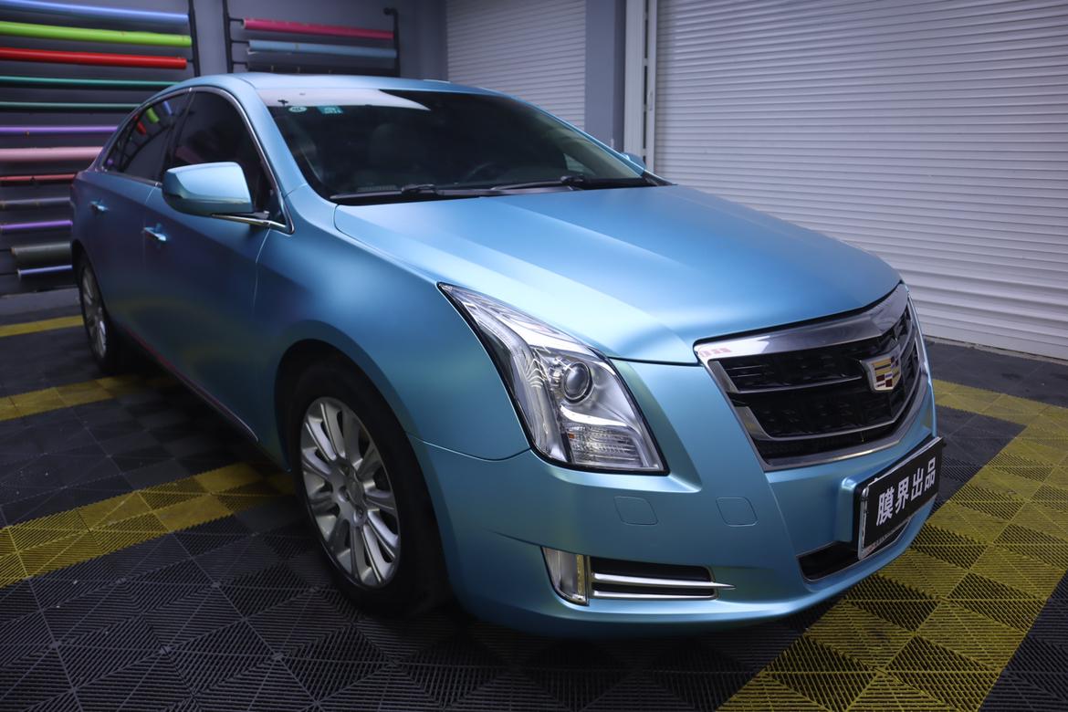 凯迪拉克xts全车改色贴膜电光湖水蓝案