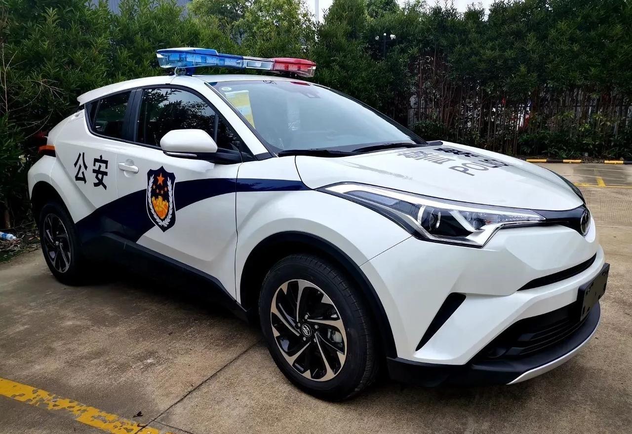 这也太帅了吧 太适合警车了_丰田c-hr车友圈_懂车帝
