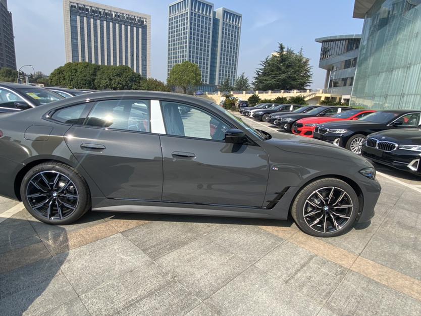 430 4门碧玺灰真的帅_宝马4系车友圈_懂车帝