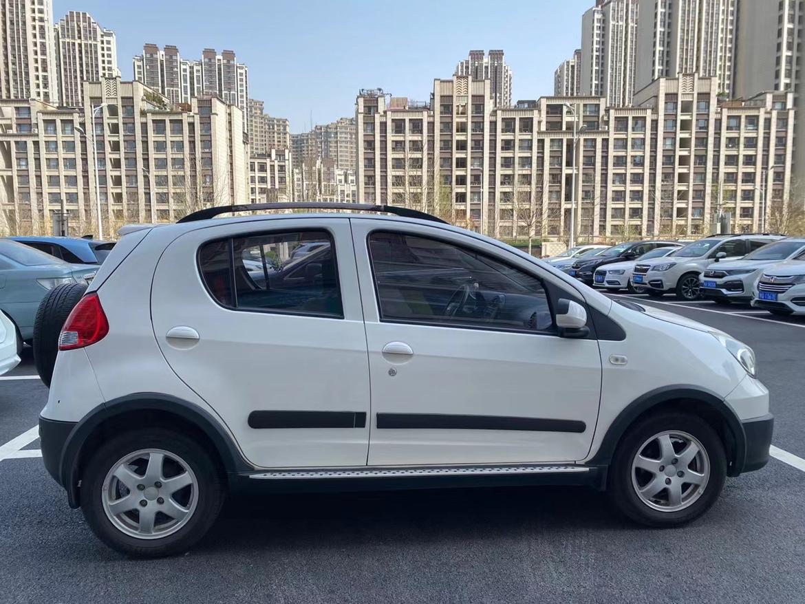 1万多块钱的代步小车 13年 吉利全球鹰 gx2 自动挡 一