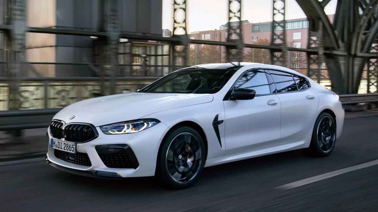 近日,新款宝马m8四门轿跑版正式发布,新车售价为196.