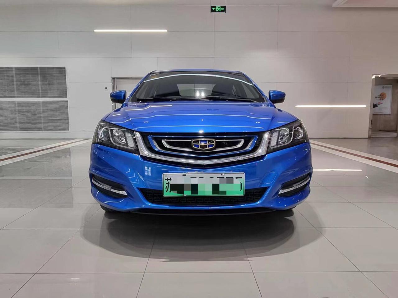 吉利帝豪ev300精英美女一手车