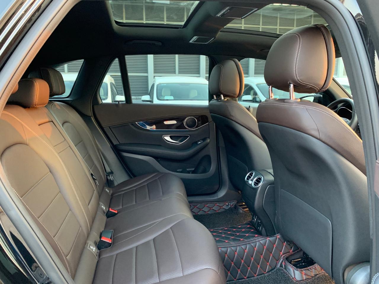 19款奔驰glc260l动感